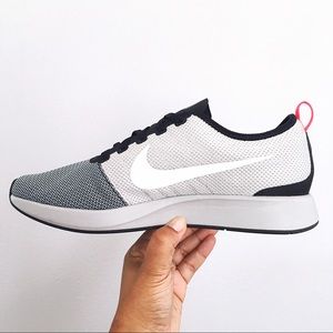 Nike Dualtone Racer Black White Pale Grey Men 10.5 NWT Nike Dualtone Racer Black White Pale Grey Men 10.5 NWT
